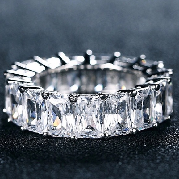 💍The KYLIE One Row Band - Picture 3 of 5